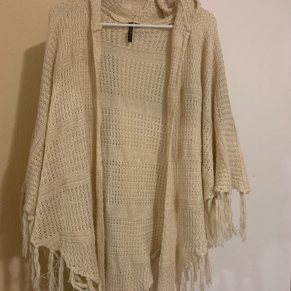 Shoulder cardigan